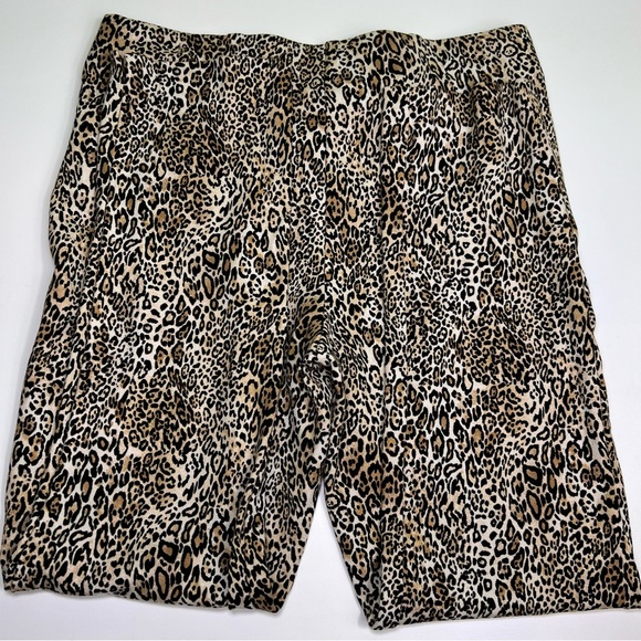 Chicos leopard print stretch pants size 6 - Picture 7 of 7